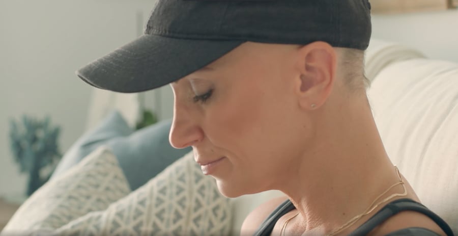 Mirna wore baseball caps to hide her hair loss
