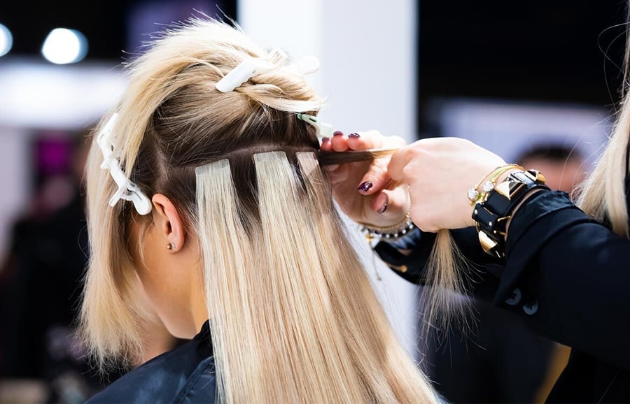 Tape-in-hair-extensions