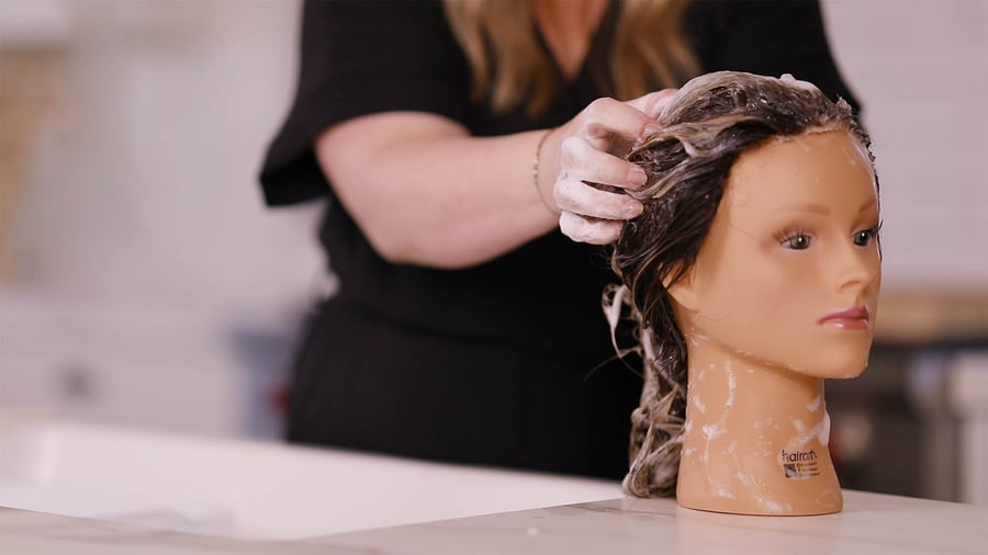 thumbnail washing with mannequin head